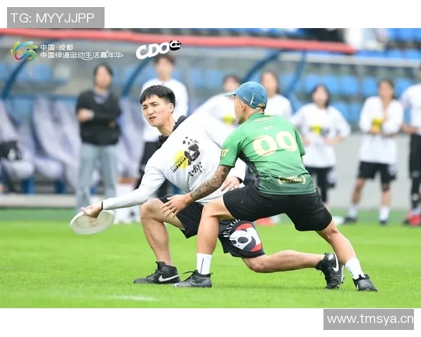 成都飞盘队在世界街舞大赛中以82分稳居积分榜首位 成都飞盘队在世界街舞大赛中以82分稳居积分榜首位